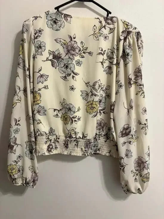 June & Hudson Floral Wrap V-Neck Smocked Waist Blouse Medium - Picture 2 of 3